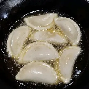 Cireng Isi Ayam Pedas, Original, Jando Pedas & Keju Lumer Makanan Ringan Nikmat Menggugah Selera untuk Camilan Sehari-hari - Cumi, Food