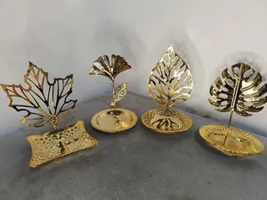 pajangan dengan hiasan mewah berbagai macam bentuk cocok untuk ruang tamu