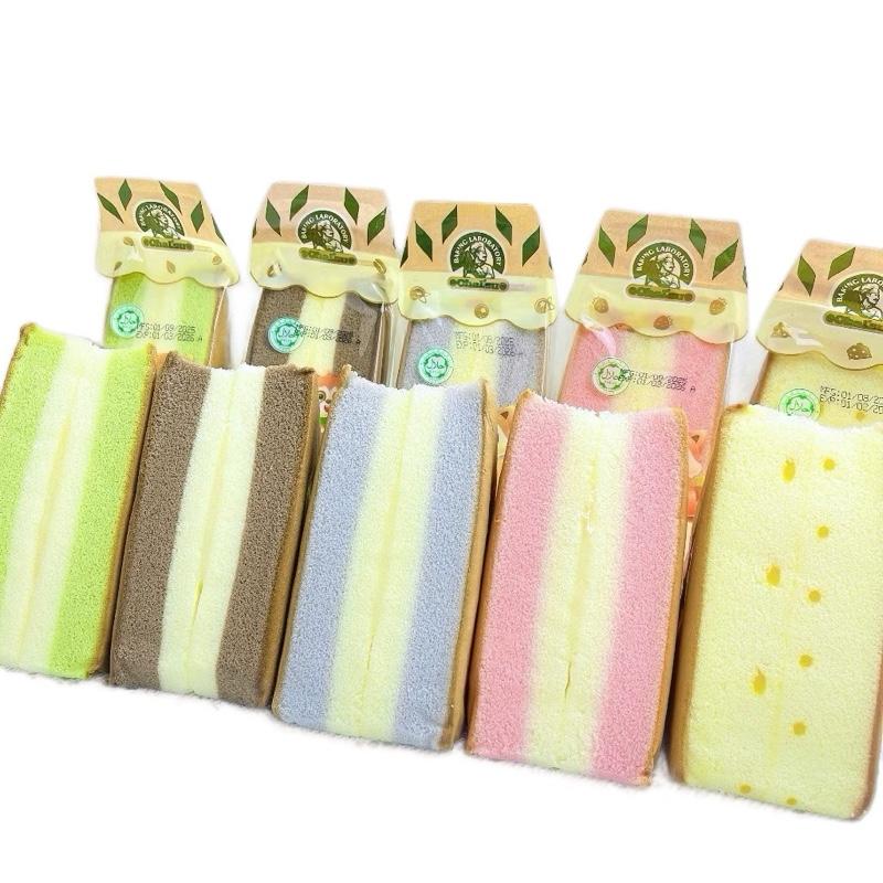 SPonge Cake Tam Giác mẫu mới Thùng 20 Bánh Ngọt Nhẹ Tam Giác Mix 5 Vị Sô Cô La Dâu Trà Xanh Phô Mai Việt Quất Bánh 3 Lớp Mềm Mịn & Kem Ngon