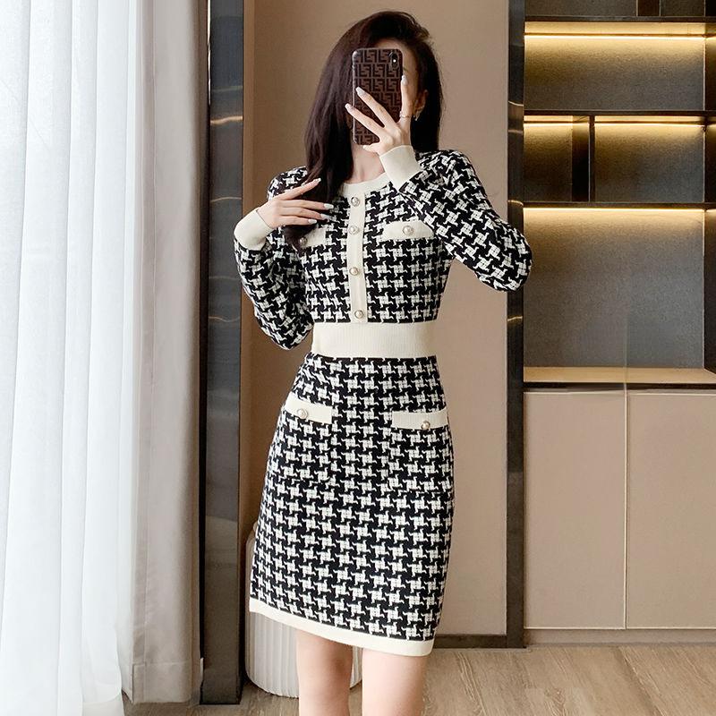 Product Introduction of [Cửa Hàng Ở Nước Ngoài] Váy Dài Tay Kẻ Sọc Phong Cách Đường Phố Cho Nữ, Dáng Ôm, Cổ Thuyền, Đi Làm, Ngoại Cỡ, 101221 22