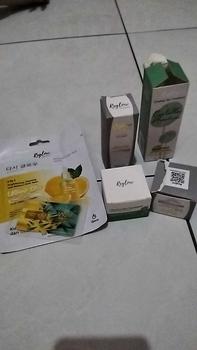 Product Review of Reglow New Paket isi 4 (Facial Wash, Day Cream, Night Cream, Serum) Skincare from V**y 1