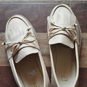 Sepatu Docmart Wanita Kasual Silvy Terbaru Fashion Ottd Remaja Kekinian Flat Shoes Oxford Slip On Hak Datar Bisa Cod Musim Panas Hitam