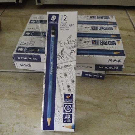 [BISA COD] PENSIL 2B STAEDTLER Mars Lumograph 1 PACK ISI 12 PCS/ Pensil 2B - Staedtler mars lumograph graphite art drawing pencil pensil 1