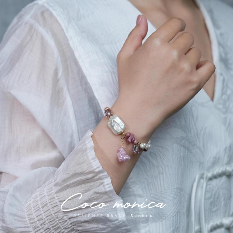 Product Introduction of Vòng Tay Ngọc Trai Baroque, Tưởng Tượng Màu Hồng, Xue Sinh Viên Nữ, Phong Cách Nhìn Xinh Xắn WE119 0