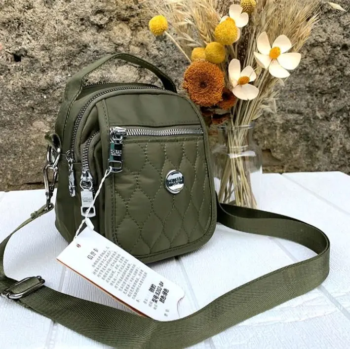 TAS SLEMPANG WANITA CHIBAO TERBARU 8202-8