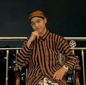 Kemeja Surjan Pria Dewasa - Baju Lurik Pria Dewasa / Baju Adat Jogja Solo Dewasa Motif Garis - Bahan Katun Rajut