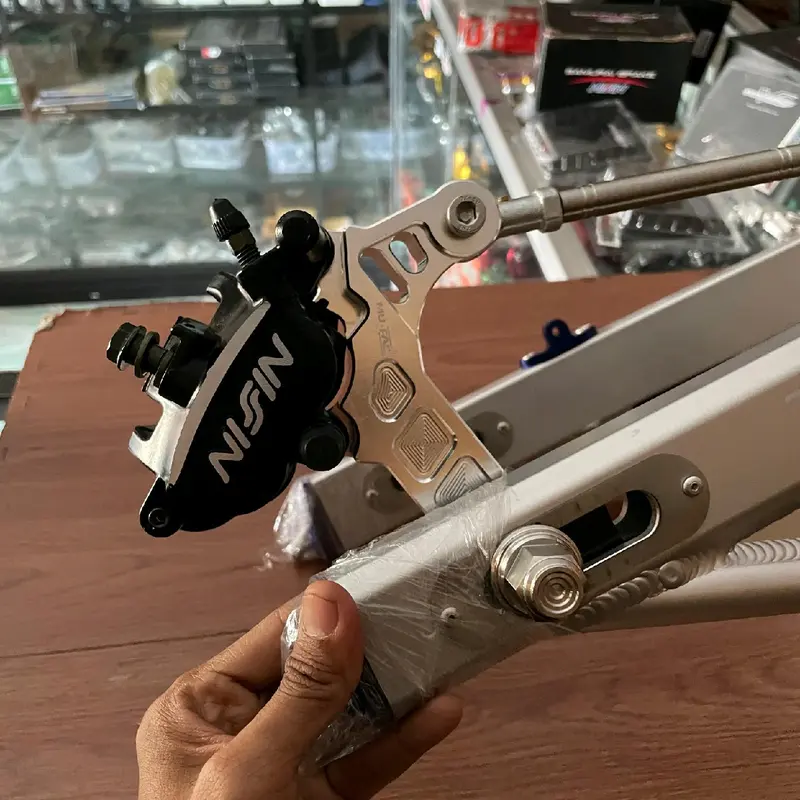 Breket kaliper nissin samurai 2piston Rcb E series bagian belakang Ninja R ninja ss / Breket kaliper belakang Ninja R / ninja ss kaliper nissin samurai 2p 4