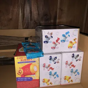 Duffy Toys Kuromi Mainan Mesin Gelembung Warna-Warni dengan Efek Cahaya untuk Anak