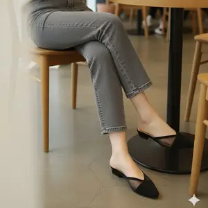 Mishoe Sandal Hak Wanita Azzara 2Cm Hitam Transparent Premium Flatshoes Mules Kualitas Terjamin Material PU Sintetis Cocok Untuk Remaja Dan Dewasa Size 35-45