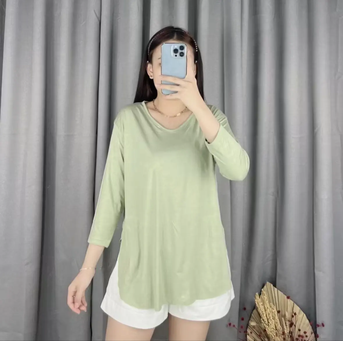 Kaos oversize lengan 7/8 / Kaos wanita jumbo / Kaos oversize slit Kaos oversize lengan 7/8 / Kaos wanita jumbo / Kaos oversize slit
