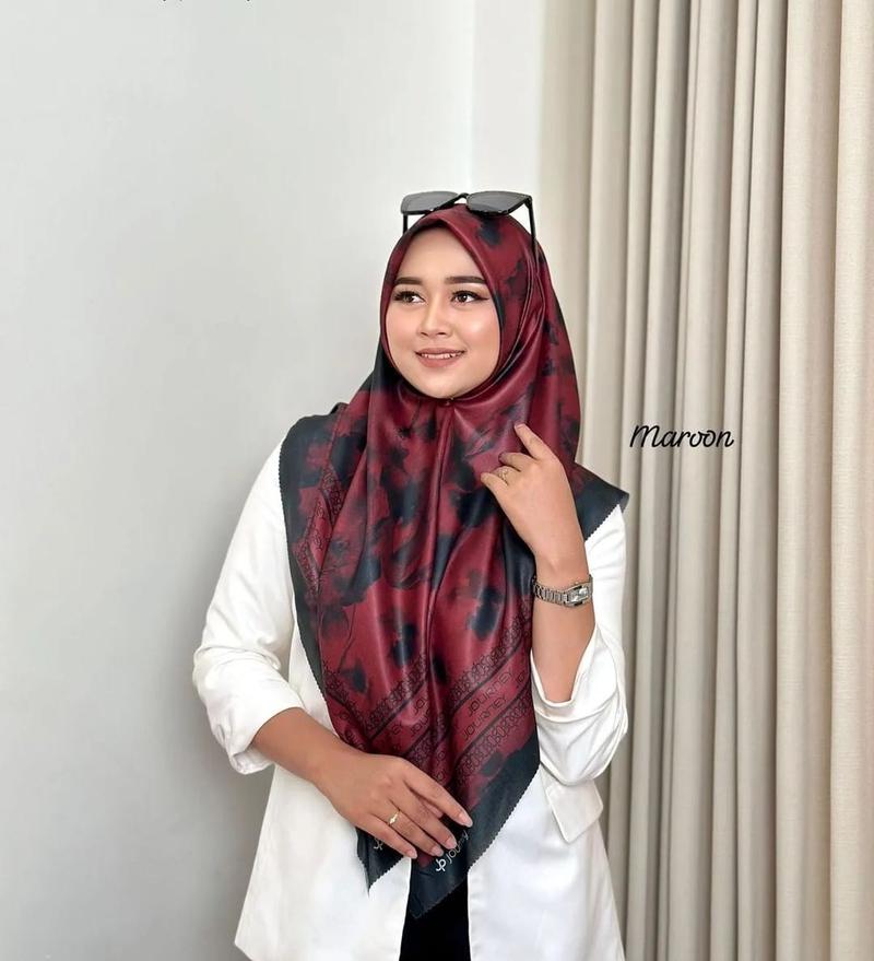 Product Introduction of Hijab segi empat voal motif jilbab segiempat sekarang Kerudung Muslim Square Hitam Mewah outfit  kerudung  BERKAHfhasion 2