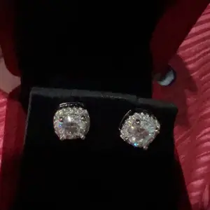 [PROMO] OS5-ME01 Anting Wanita Moissanite 1 Carat Henri Moissan Star Garansi 1 Tahun Berkualitas Tinggi High Quality Grade VVS1 Anti Luntur Karat Berubah Warna Aksesoris Anting Nikah Elegan