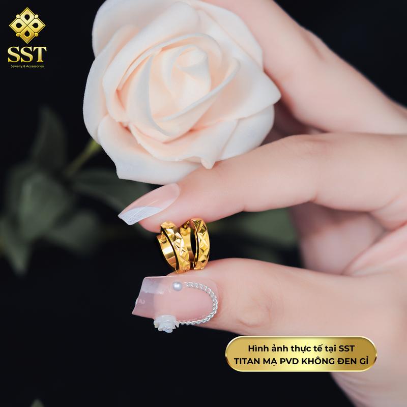 Bông tai Unisex Titan SST Official Store Kiểu khoen tròn khắc dấu X cá tính Không Đen Gỉ BT170