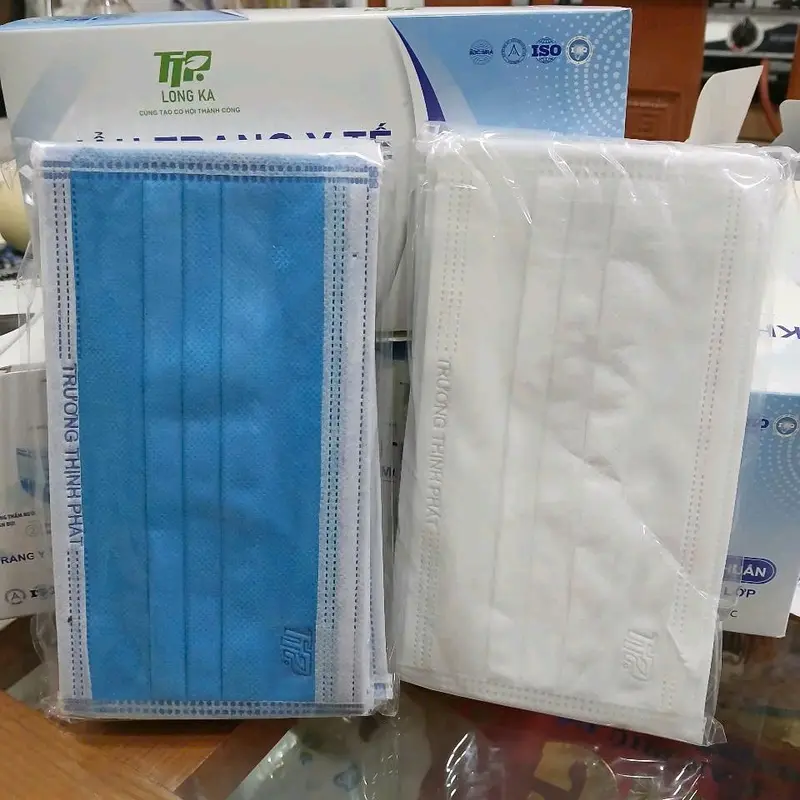 Set 4 hộp 200 cái khẩu trang y tế 4 lớp TTP cho người lớn, khẩu trang ngăn bụi, chống tia cực tím hiệu quả 1