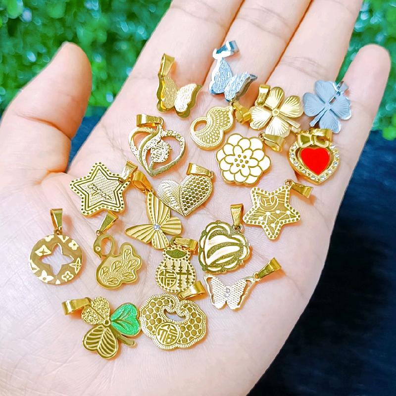 Mặt dây chuyền titan nhiều mẫu mã không rỉ không đen.