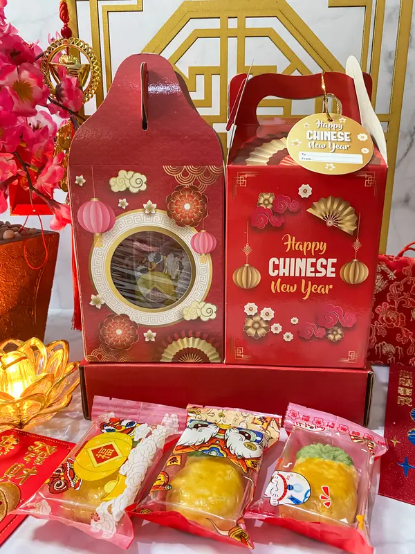 (FREE ANGPAO) Hampers Imlek Nastar Taiwan Nanas Jumbo Wincakes (Isi 6) - Chinese New Year Hampers - Hampers Imlek Nastar Taiwan -Kado Imlek Kue Kering - Hampers Kue Kering - Kue Kering Nastar Isi Nanas kuker kiloan 2
