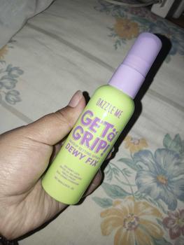 Product Review of 【FastShip】DAZZLE ME Get a Grip! Makeup Setting Spray - Facial Mist Setting Spray Finishing Spray Long Lasting Makeup Smudge Proof Sweat Proof Makeup Hydrating Cosmetic Moisturizer from z**h 1