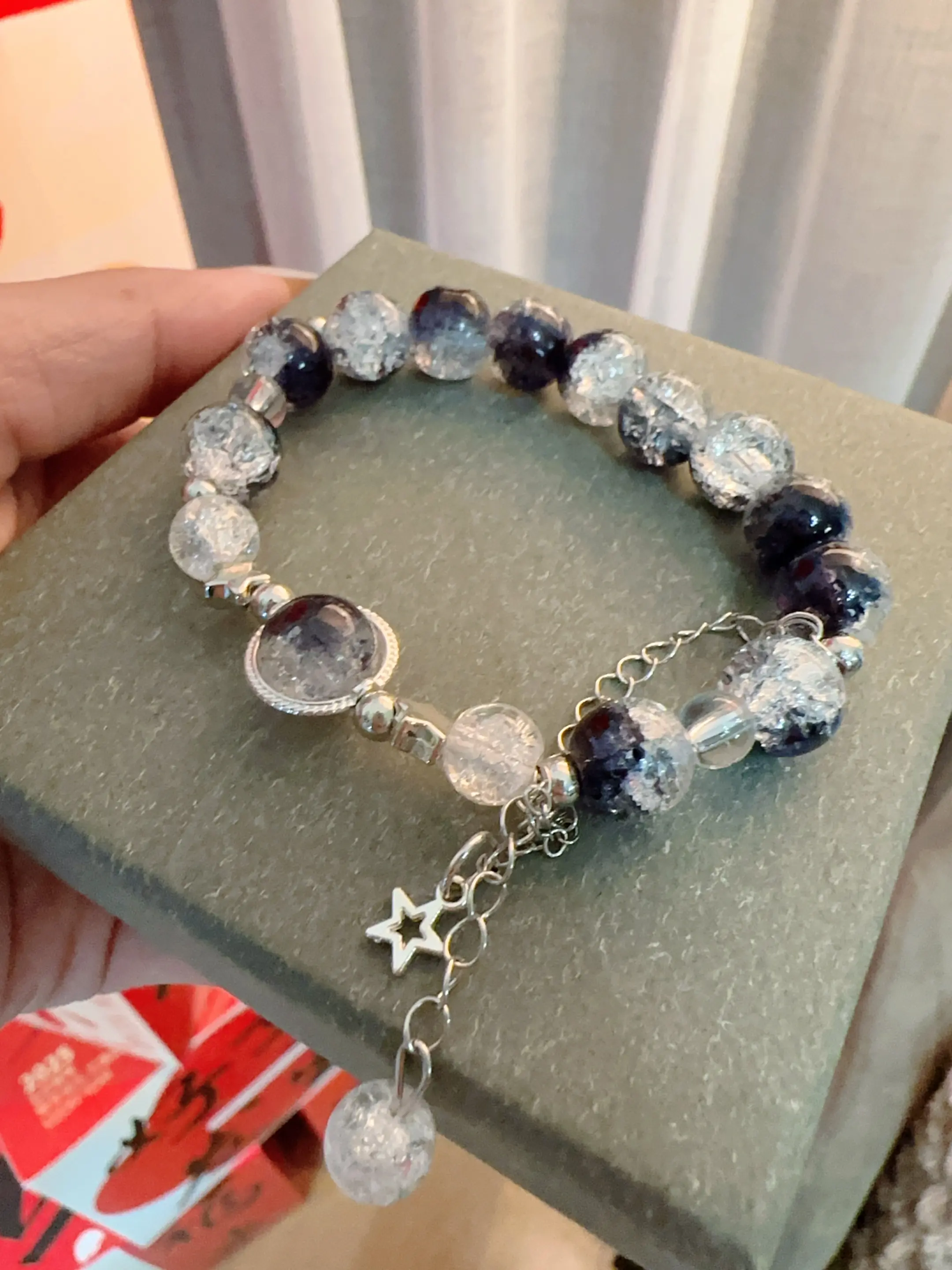 Live broadcast room photo link pendant