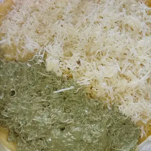 Kunafa Pistachio Saja Selai Roti Cemilan Lezat Tekstur Lembut Renyah Rasa Manis 130gr