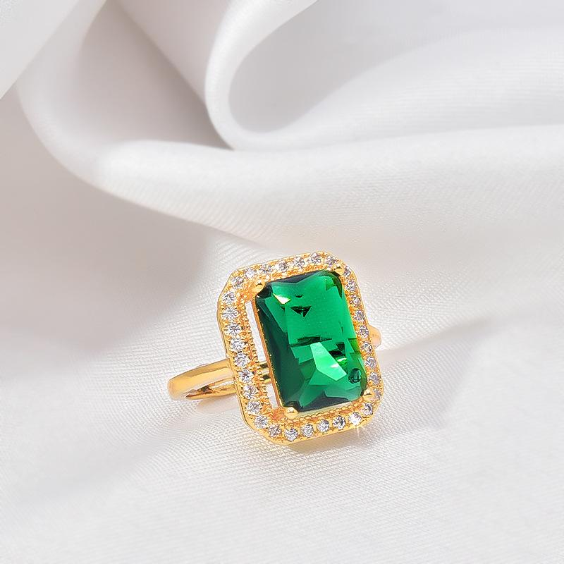 Product Introduction of Emerald Set Necklace Women's High Sense Temperament Entry Lux Fashion New Ring Ear Stud Pendant Three-Piece Set Ornament 4
