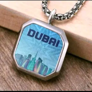 Kalung Liontin dan Anting Model Menara Dubai