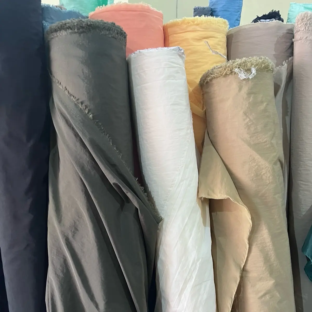 Kain Dusky Cringkel Polyester untuk Jaket, Celana Cargo, Rompi, Overall, Topi, dan Tas Serut