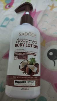 Product Review of SADOER Coconut Oil Body Lotion 300ml WHITENING LOTION Skin Whitening Brightening Moisturizing Beauty Fragrant Body Lotion Body Care from C**8 0