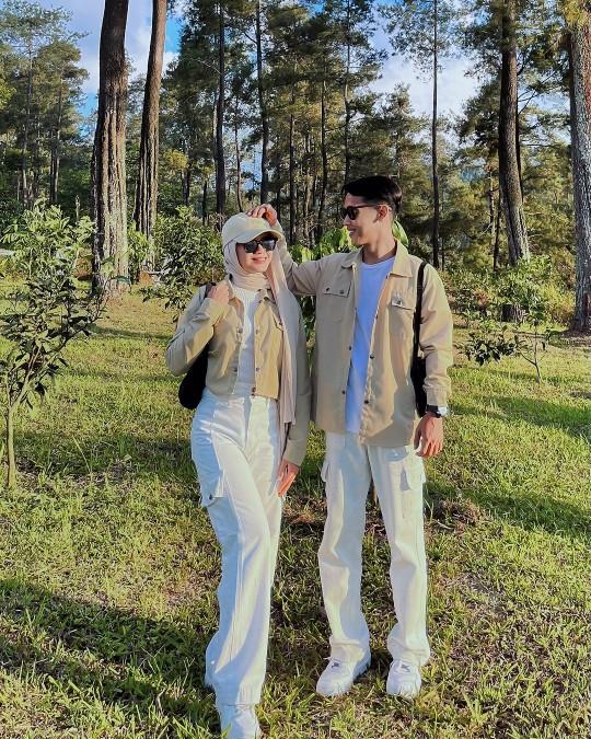 Product Introduction of Set Couple Pasangan Dapat 2 PCS Semi Parka Korean Style 10