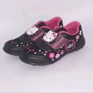 SEPATU ANAK PEREMPUAN HELLOKITY Fashion