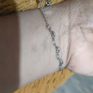 Visimary • Ibtihaj Rahma Kalung Liontin Bunga Matahari Permata Merah / Putih Titanium - Perhiasan Wanita Korean Style - Anti Karat Tidak Luntur