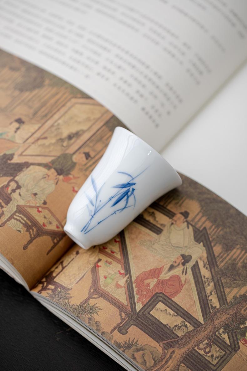 Product Introduction of Bamboo Sancai covered bowl hand-painted ceramic single large high-end Dehua white porcelain tea bowl Kung Fu tea set gift 4