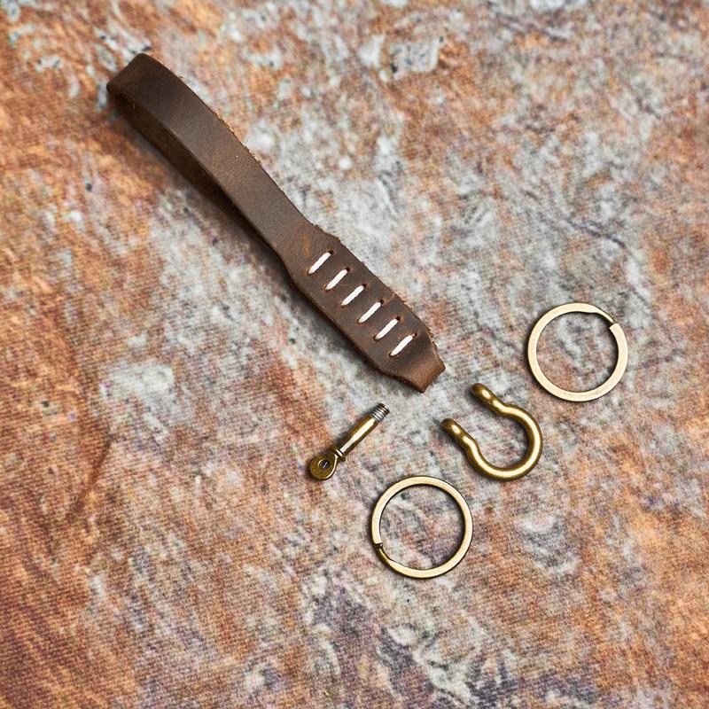 Product Introduction of Original Leather Key Brass Fob Creative Handmade Cowhide Horseshoe Buckle Hanging Button Gift Simple NASVA 14