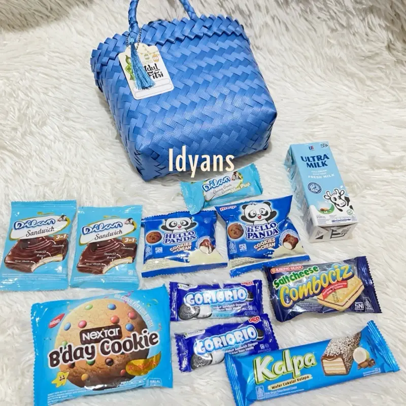 ￼HAMPERS SNACK TAS LURIK MINI HAMPERS MINI PARSEL MINI HAMPERS LEBARAN TAS LURIK AESTHETIC HAMPERS SIMPLE HAMPERS SNACK MURAH Gift Food 0