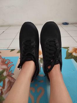Product Review of PROMO BISA COD - SEPATU JALAN WANITA CEWEK CEWE SNEAKERS KETS KASUAL KEREN KECE TERMURAH Canvas Casual from j**n 2