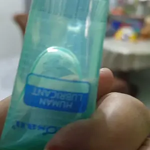 pelicin pemasangan menstrual cup water base - isi 25ml