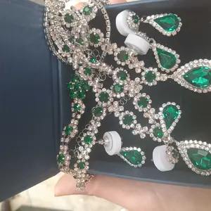 Set Aksesoris Wanita Emerald Green Jewelry Set - Anting, Kalung, Cincin & Gelang AAKB0064