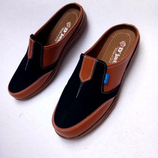 Product Introduction of Sepatu sandal / Sepatu Sendal / sepatu pria/ selop / bustong / Sepatu Santai masa kini 26