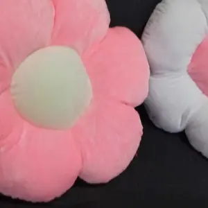 Bantal Sofa Ruang Tamu Aesthetic Bentuk Bunga Hadiah Boneka Bahan Yelvo Halus Lembut Ukuran 30cm 60cm Sudah SNI