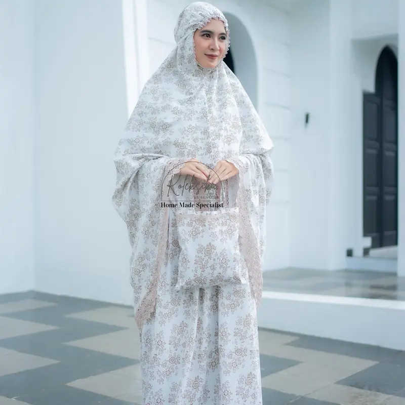 Mukena Katun Motif Renda Gold Premium Terbaru Atasan Bawahan Mukenah Traveling Muslim Dewasa 0