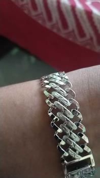 Product Review of Benika Accesories - Gelang Tangan Rantai Wanita Xuping Jewellry Lipan Dove 1.2cm 1.5cm - Korean Style Anti Karat Aesthetic - Aksesories Fashion Trendi 2023 - Titanium Simple Elegand Mewah - Bracelets Kulit Perhiasan Permata from **** 0