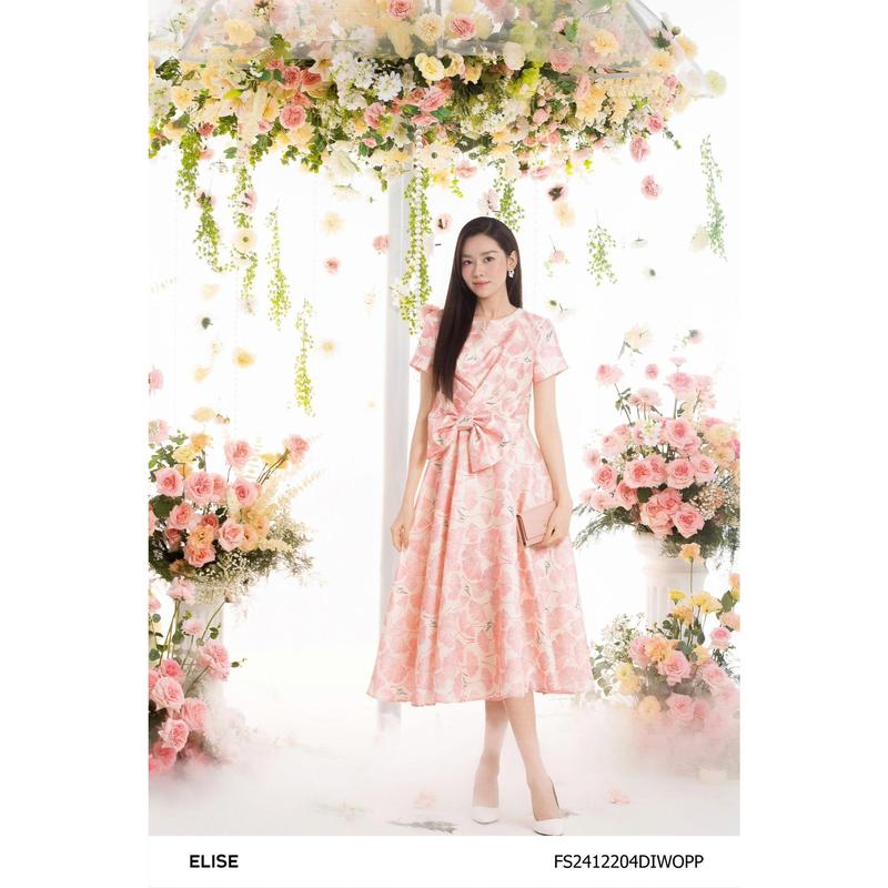 Đầm tafta óng hoa ginkgo hồng nơ eo thiết kế Elise O2O mã FS2412204DIWOPP