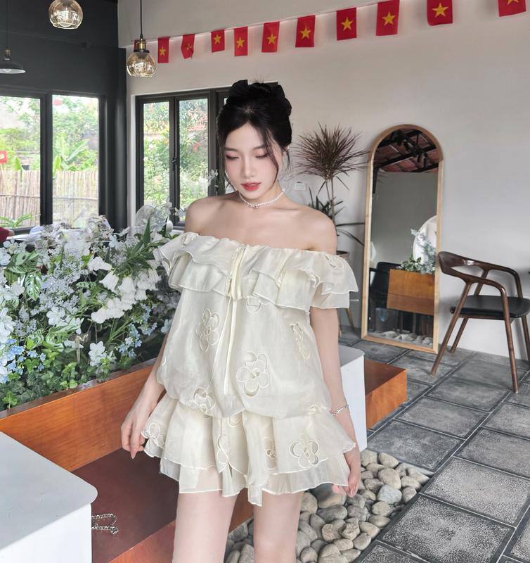 Váy tơ thêu hoa trễ vai phối bèo liền thân chân váy xoè bánh bèo , tiểu thư [M125]