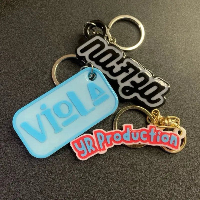 Custom gantungan kunci nama / logo 3D print Aksesoris Keychain Ganci gantungan tas kunci HP ( Abu Biru Coklat Hijau Kuning Merah Pink Putih Ungu ) 1