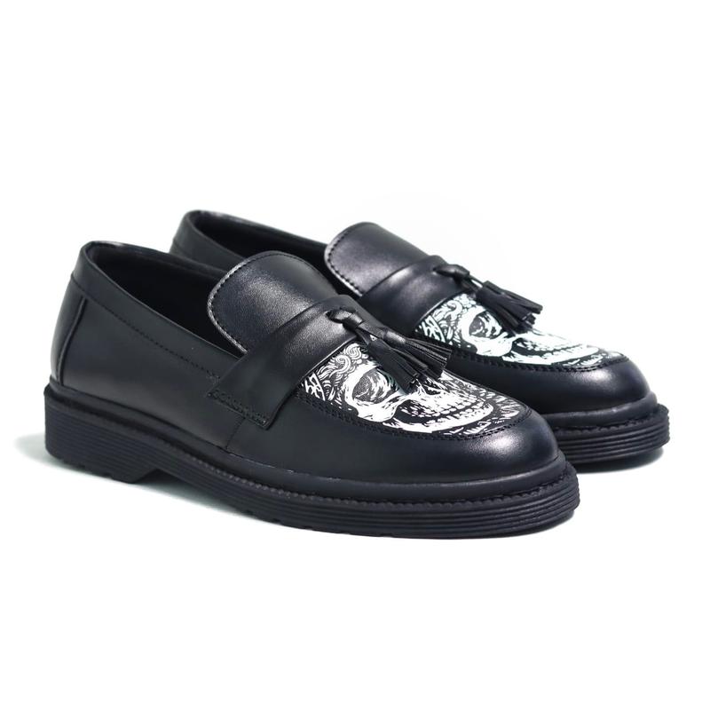 MONAS Walskul Sepatu Formal Kasual Docmart Black Skul Pria 0