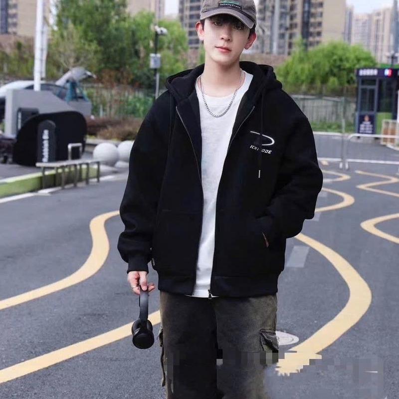 17-60kg. ÁO KHOÁC KÉO KHOÁ CÓ MŨ LÓT NHUNG LÔNG CỪU QCCC in chữ phiên bản dày ấm hơn, cho bé trai, bé gái, 2 màu đen, ghi