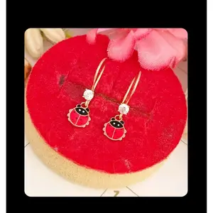 anting anak kumbang cat catan bt putih emas kadar 8 karat-tokkemasmelatikediri