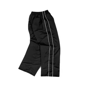 Celana Panjang Nylon | Baggy Trackpants | Loose Fit | Hitam | celana panjang parasut | celana panjang kalcer | celana panjang garis | celana garis | celana hitam garis|celana reflektiv|celana panjang reflektiv,celana panjang casual,celana panjang Cringkel