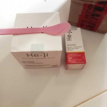 Product Review of [He-Ji] PROMO BUNDLING HEMAT Gel Mask With Sakura Exract 250gr & Rosses Secret Glow Serum 20ml from y**i 1