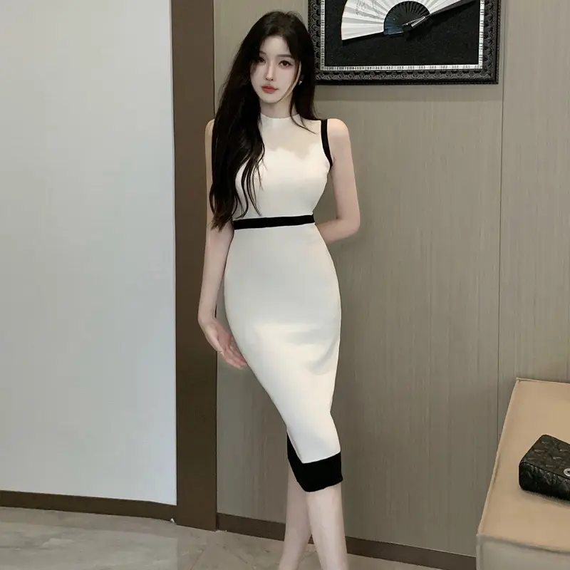 American Korean version niche sleeveless vest dress, summer contrasting splicing, slim fit temperament, French knitted long skirt for women Casual Fabric Polyester Round Neck Womenswear Elegant Highwaist Medium Piece Spring