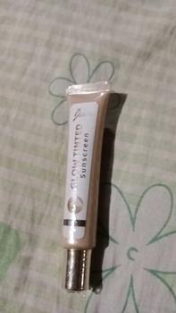 Product Review of Jilvie Sunscreen Waterproof untuk Wajah Mencerahkan from m**2 1